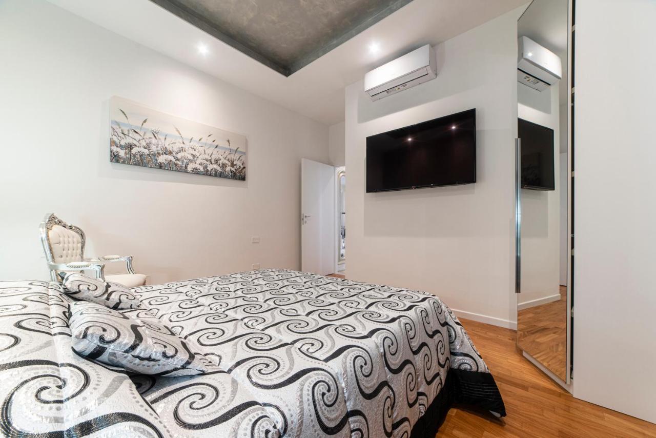 Fashion Apartment Silver Болоня Екстериор снимка