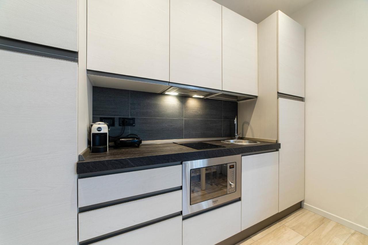Fashion Apartment Silver Болоня Екстериор снимка