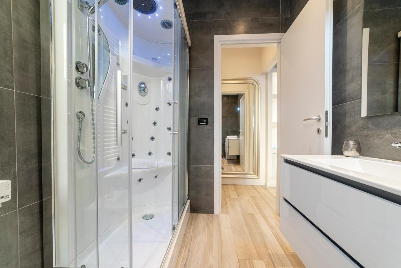 Fashion Apartment Silver Болоня Екстериор снимка