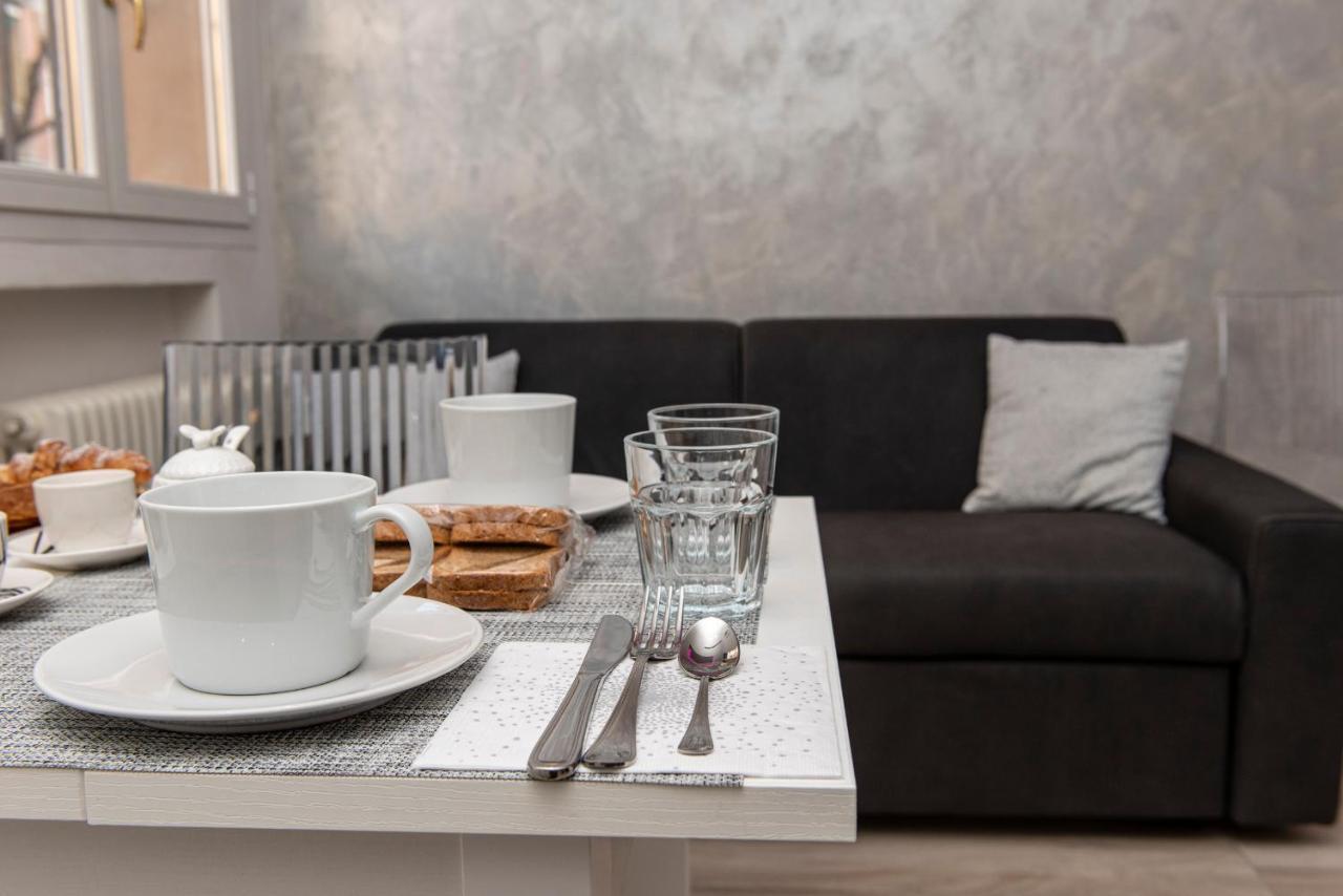 Fashion Apartment Silver Болоня Екстериор снимка