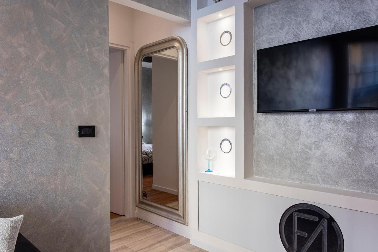 Fashion Apartment Silver Болоня Екстериор снимка