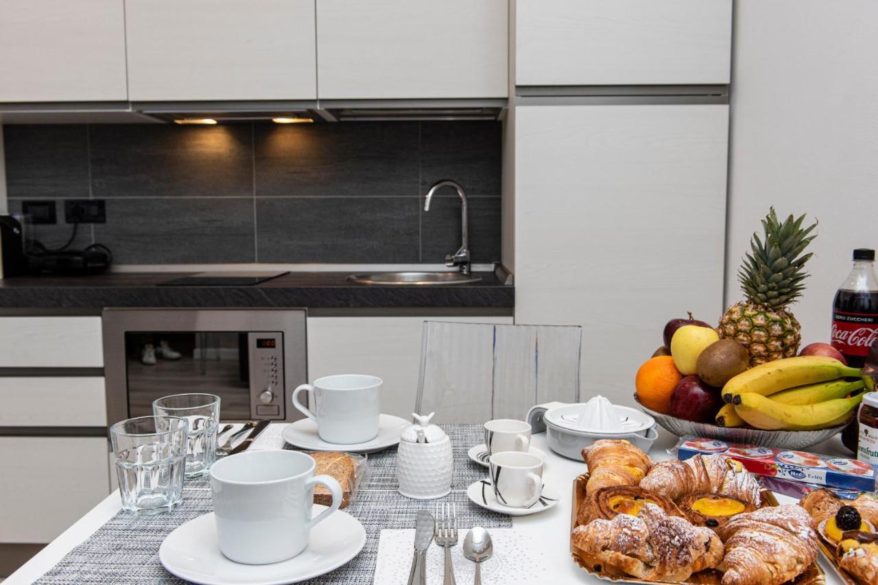 Fashion Apartment Silver Болоня Екстериор снимка