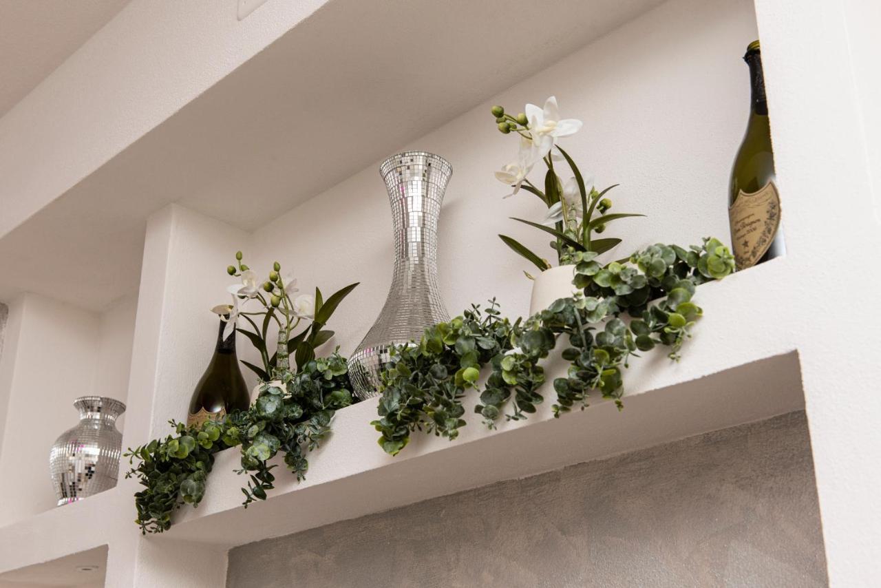 Fashion Apartment Silver Болоня Екстериор снимка