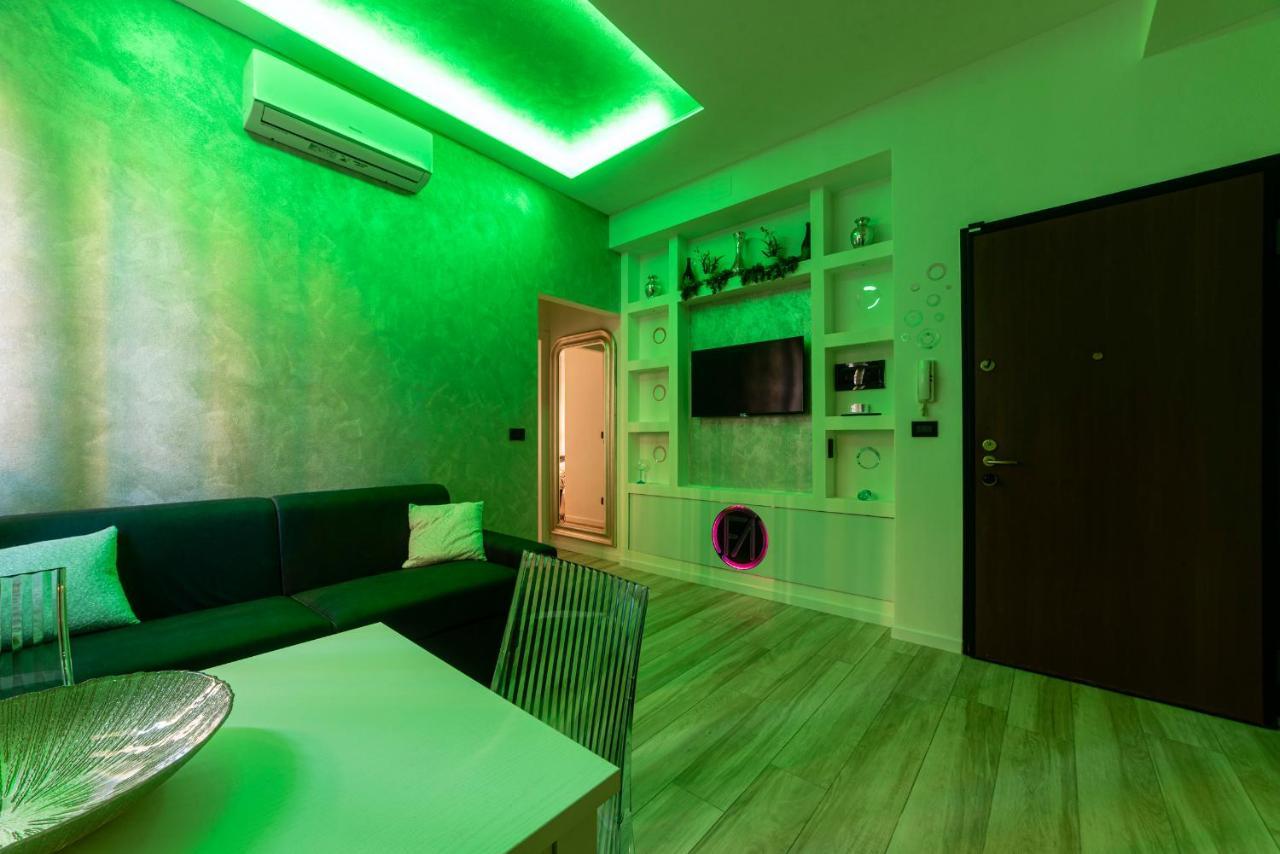 Fashion Apartment Silver Болоня Екстериор снимка